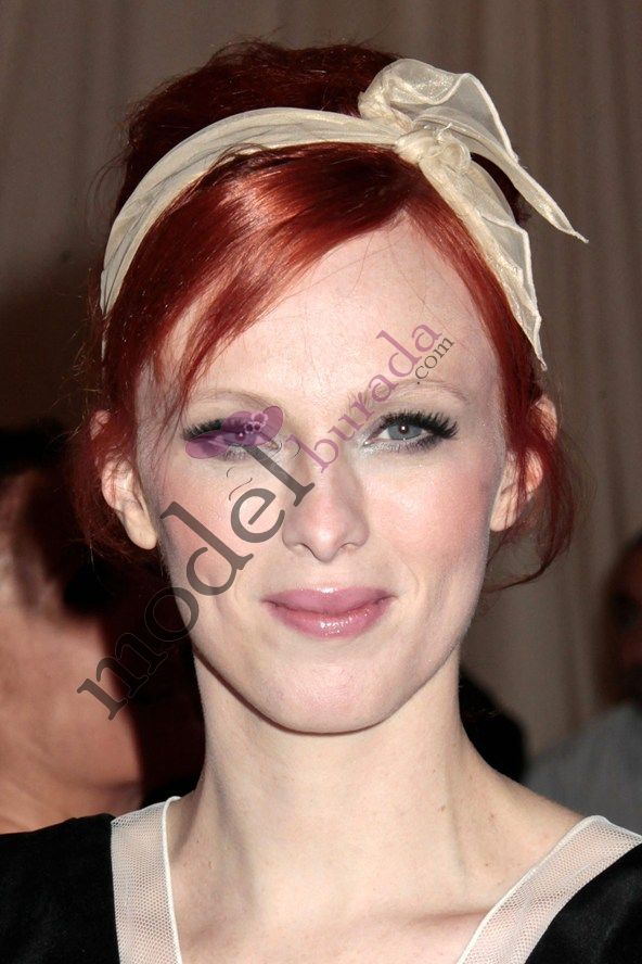 Aksesuarlı Saç Modelleri (29)