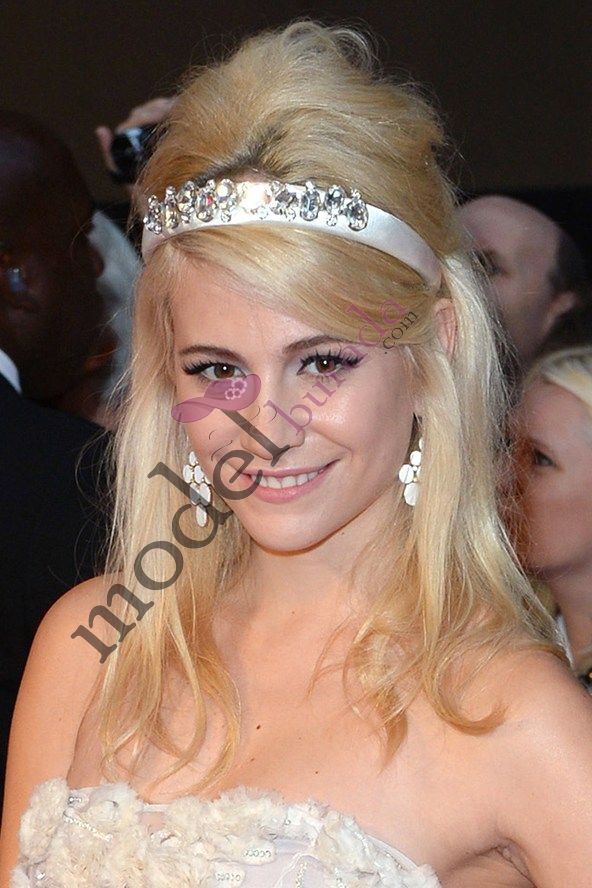 Aksesuarlı Saç Modelleri (7)